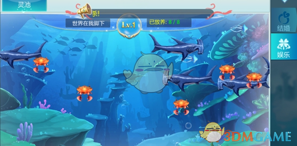 她用肚子踩缝纫机实现经济独立